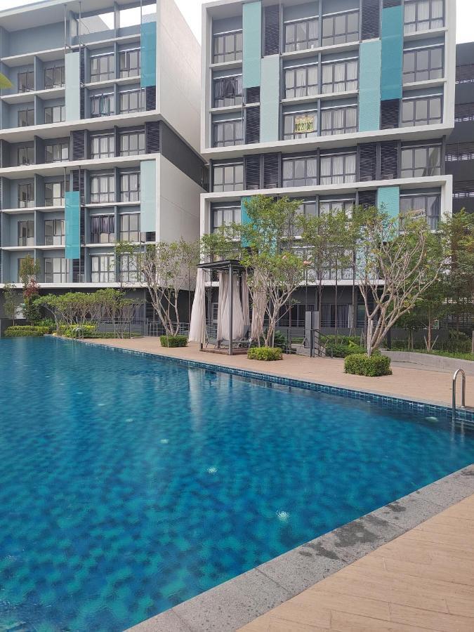 Studio Suite Homestay Klia Sepang Ngoại thất bức ảnh