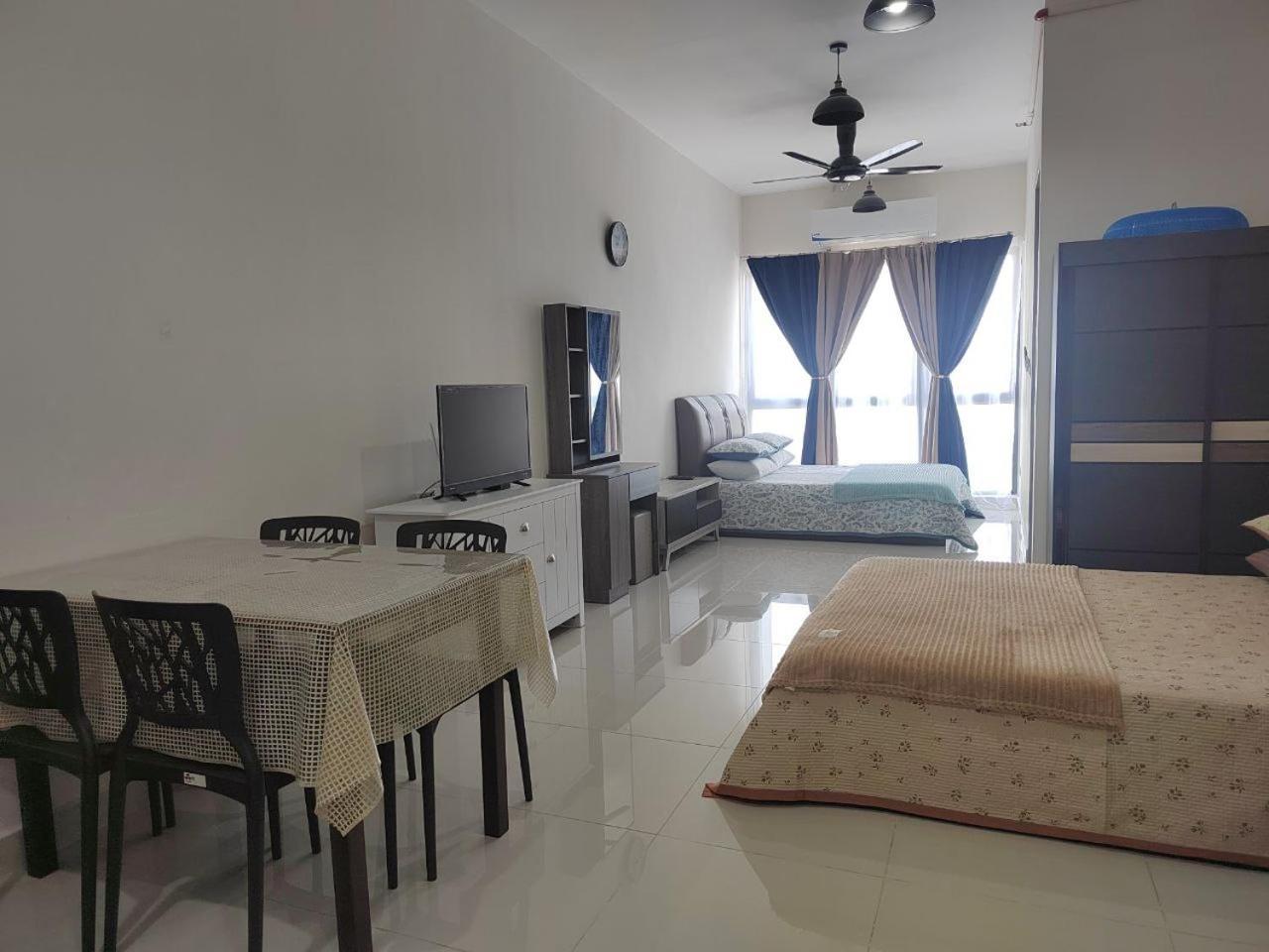 Studio Suite Homestay Klia Sepang Ngoại thất bức ảnh